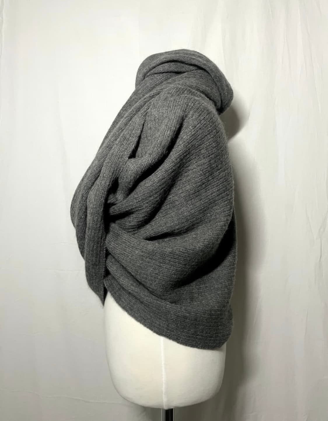 앤 드뮐미스터 알파카 후드 머플러 상품이미지3