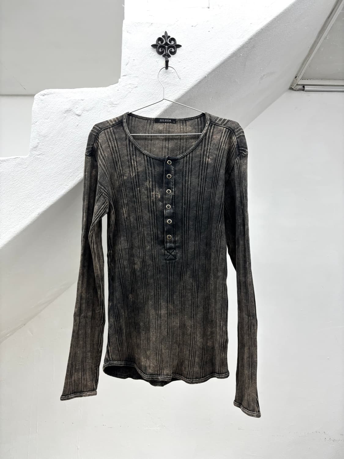 Dirt sand henley neck long sleeve   상품이미지5