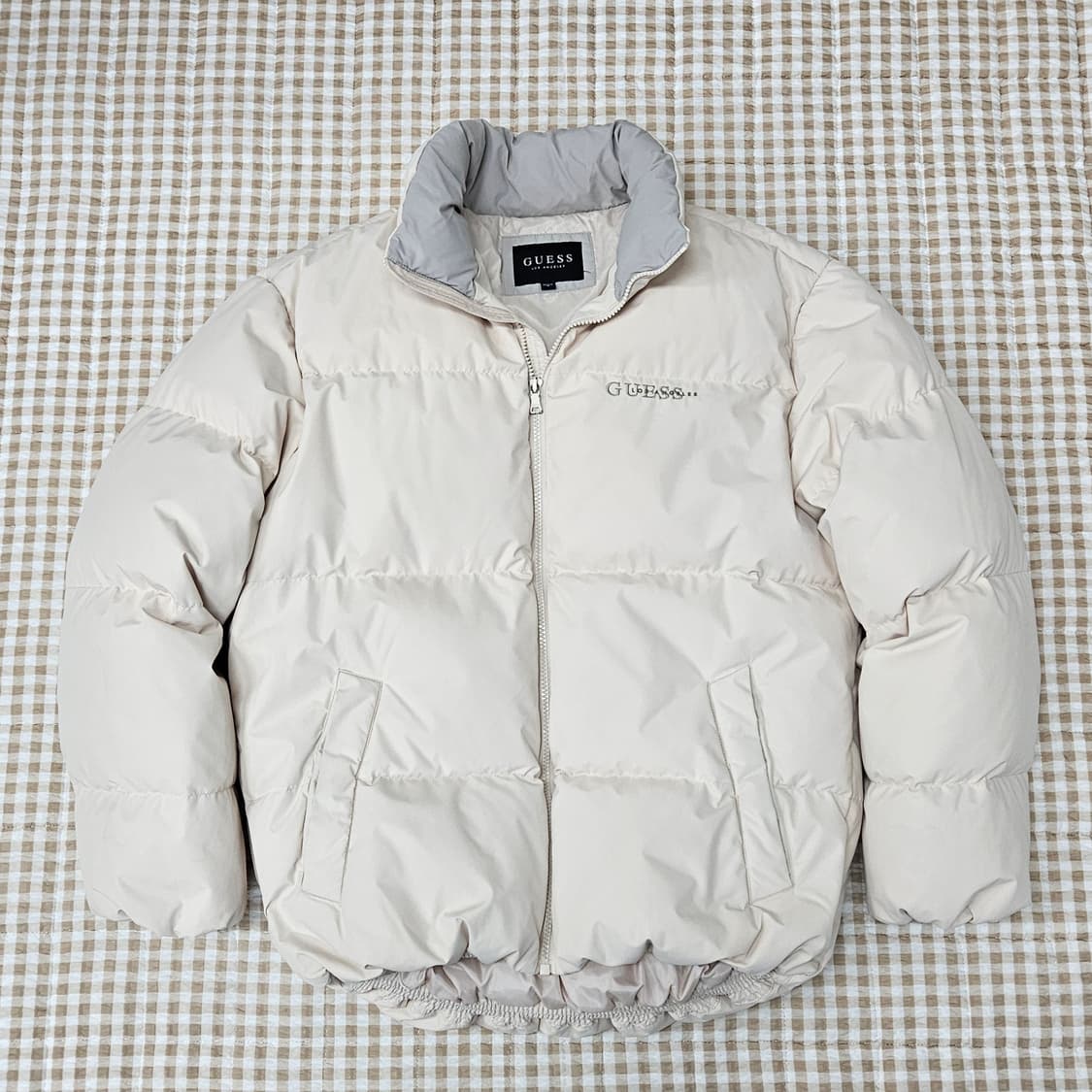 게스 푸퍼 오리털 겨울패딩 남자100 상품이미지1