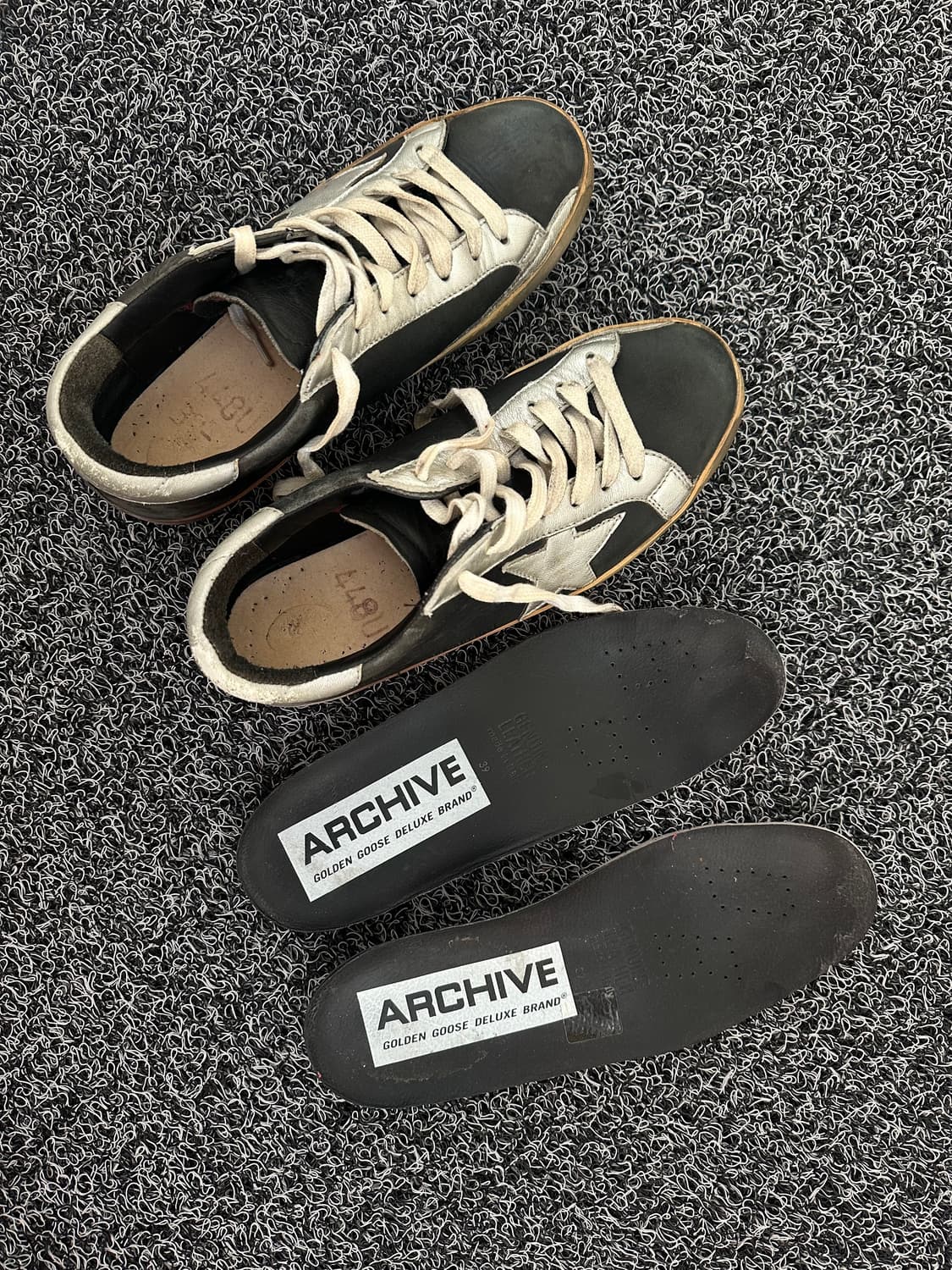 골든구스 슈퍼스타 블랙 실버 스니커즈 250 상품이미지6