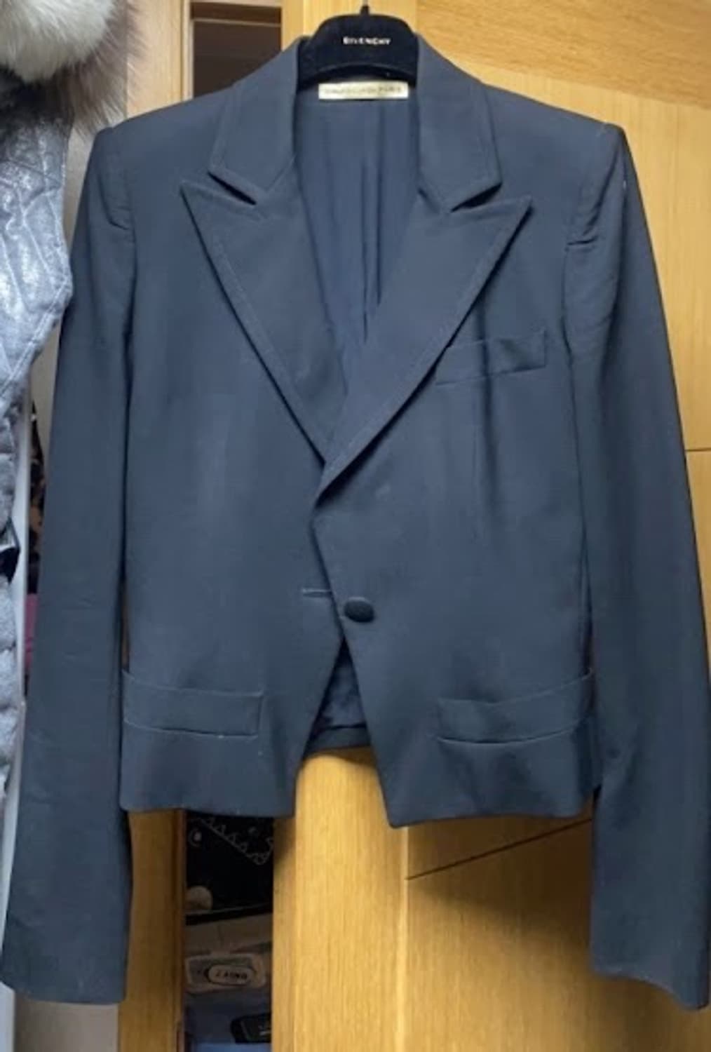 [직거래] 발렌시아가 파리스 숏 자켓 40(단추수선감안) 상품이미지1