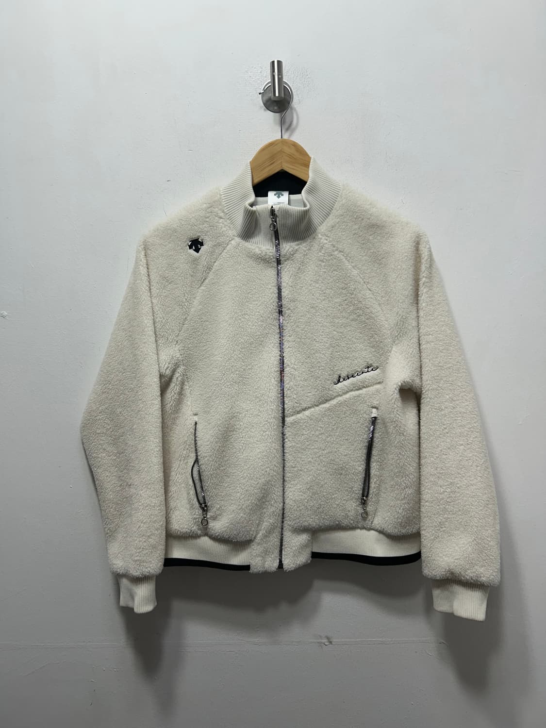 데상트 여성 후리스 양털 봄버자켓 집업 S  상품이미지1