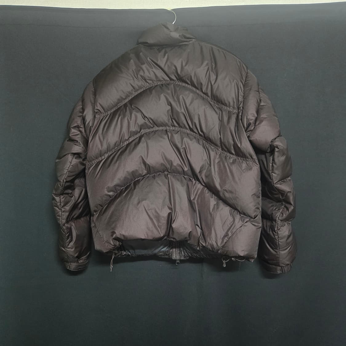 살로몬 컨투어 크롭 다운 자켓 초콜렛(XS사이즈) 상품이미지2