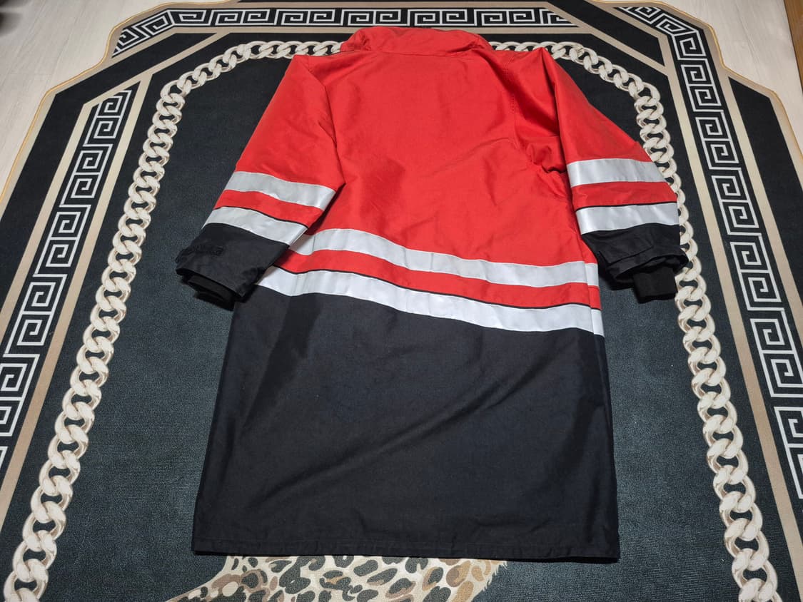 (제이홉 착용)발렌시아가 18F/W 비대칭 풀드 파카 자켓 40 정품 상품이미지5