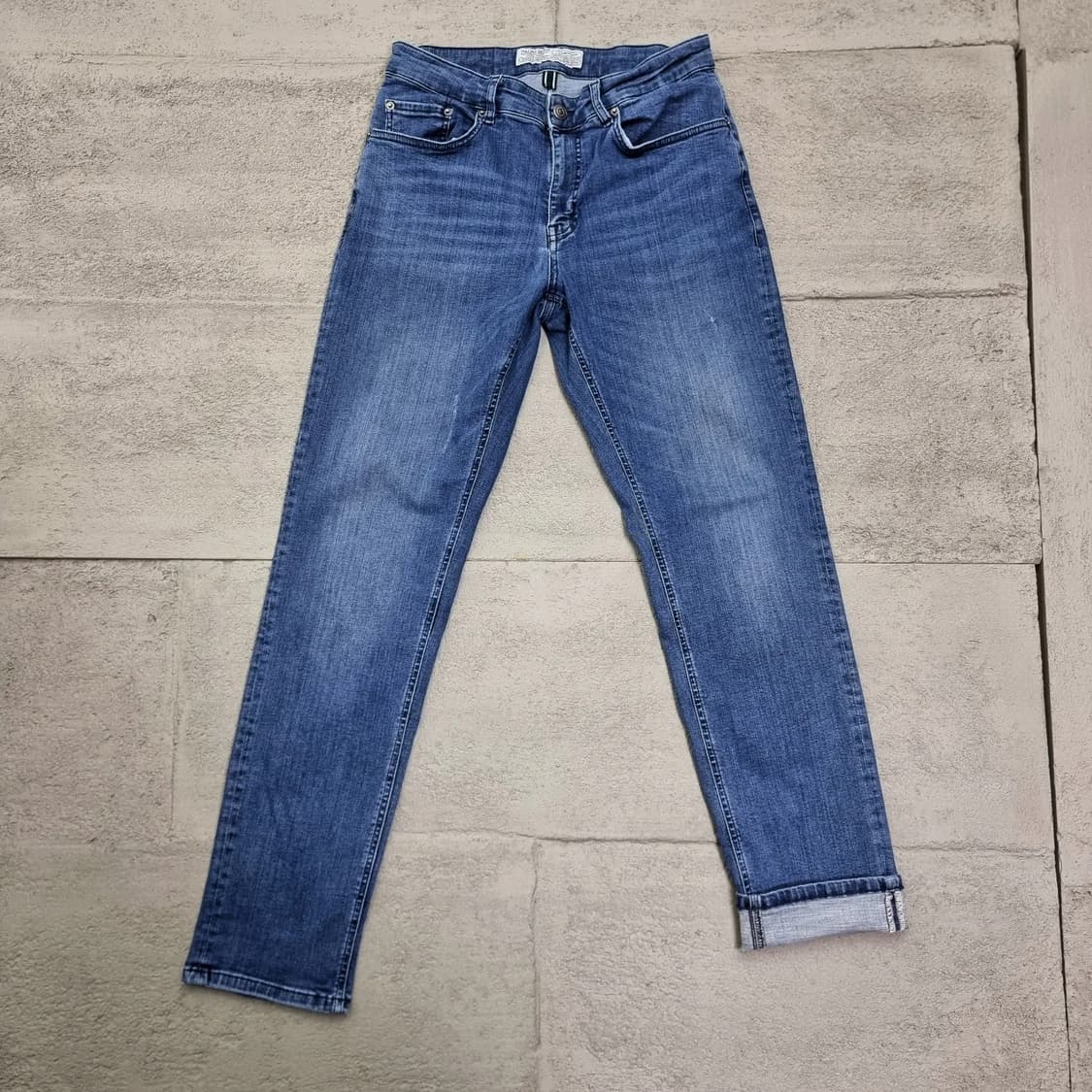 [32] 헤지스 데님 슬림 스트레이트핏 데님팬츠 상품이미지3