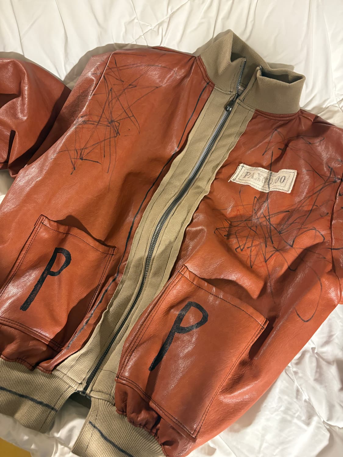 Brown Leather Zip-Up Jacket with P-Pocke 상품이미지7