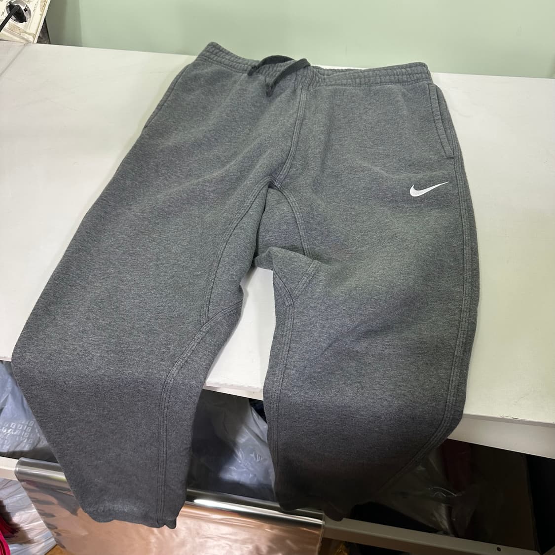 M 나이키 진그레이 루즈레귤러핏 스우시 코튼 밴딩 조거팬츠 상품이미지3