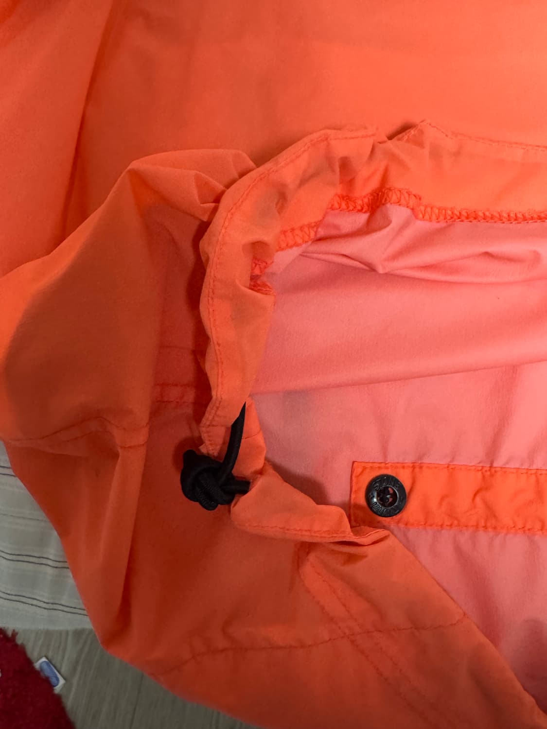 제품명: 스톤아일랜드 스킨터치 나일론-tc 가격: 39 색상: 오렌지코랄 상품이미지8