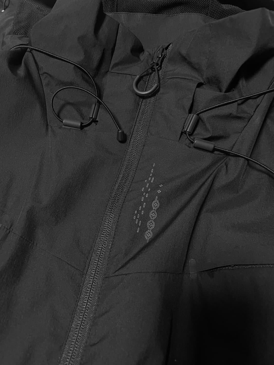 Hyein Seo 혜인서 바람막이 상품이미지2