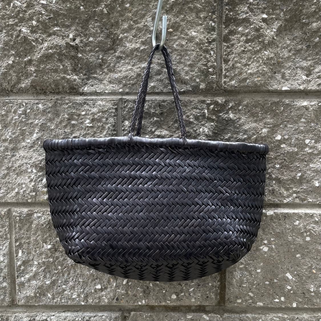 [OS] DRAGON DIFFUSION 블랙 레더 스물 위빙 토트백 상품이미지1