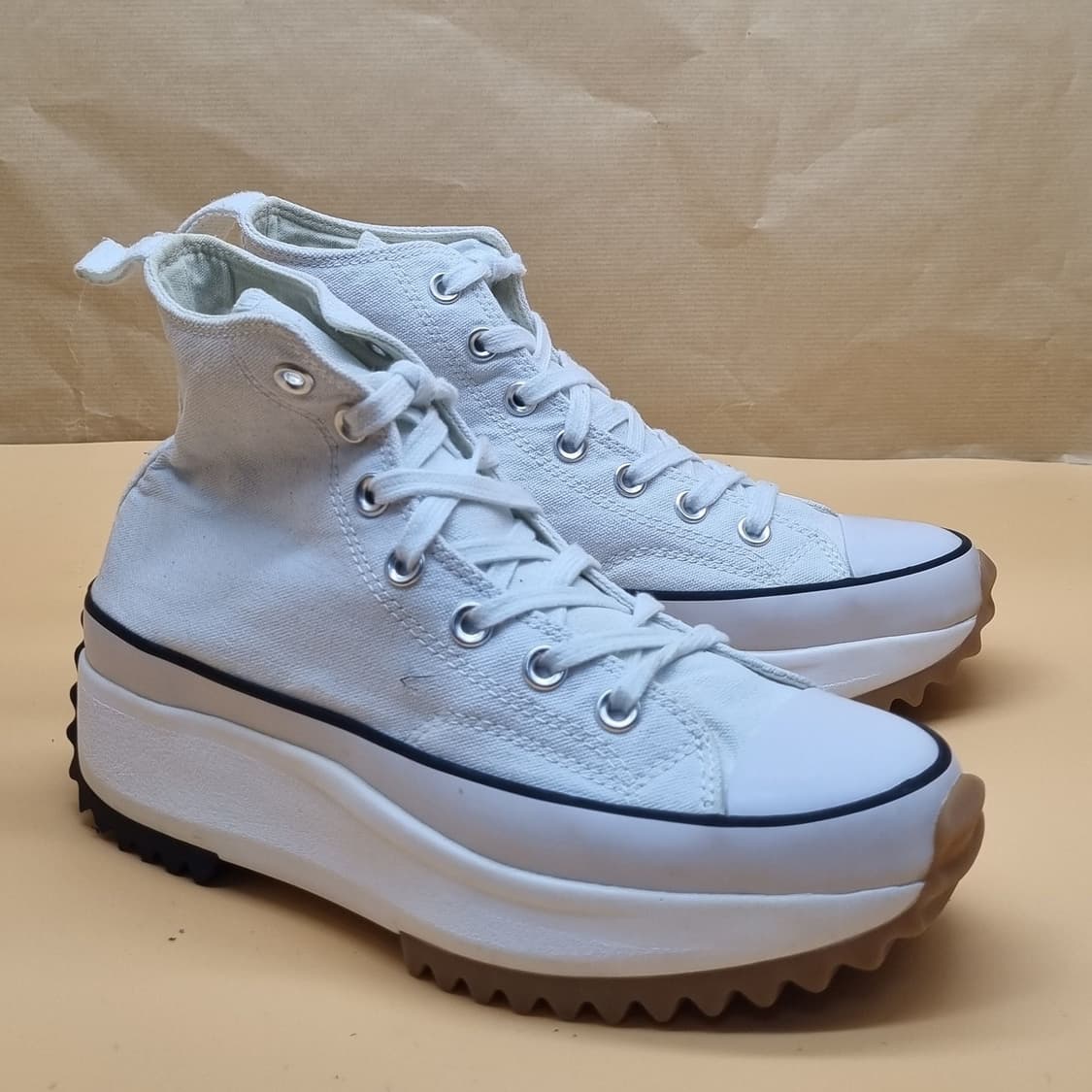 컨버스 런스타 하이크 화이트 하이탑255. 상품이미지1