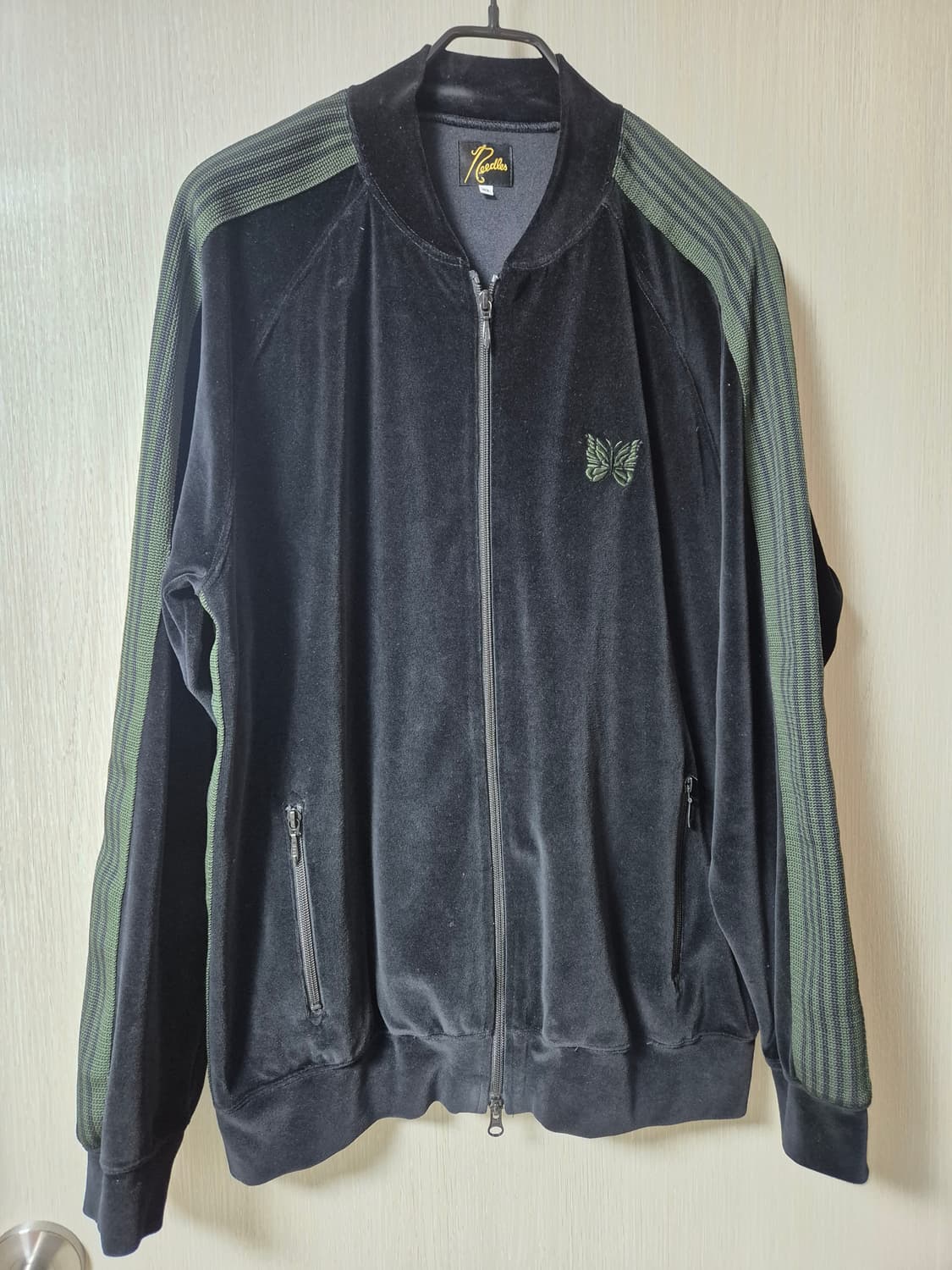 니들스 RC 트랙자켓 벨루어 블랙 XL 상품이미지1