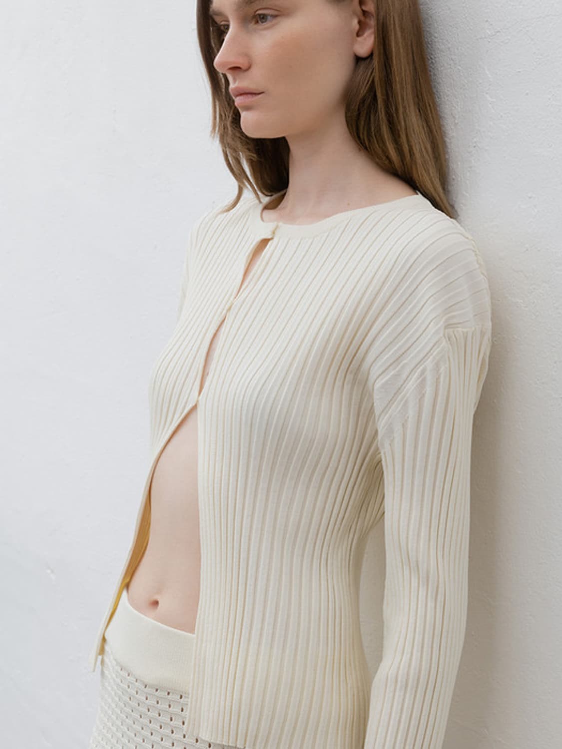 르917 RIBBED STRETCH KNIT CARDIGAN IVORY 상품이미지1