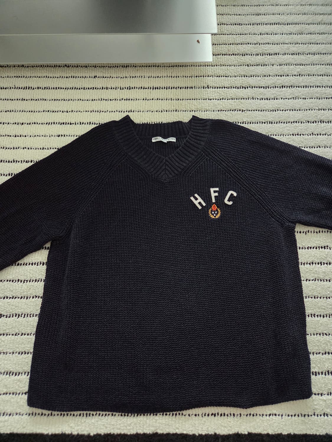 헤리티지플로스 브이넥 썸머니트 L 팝니다 상품이미지1