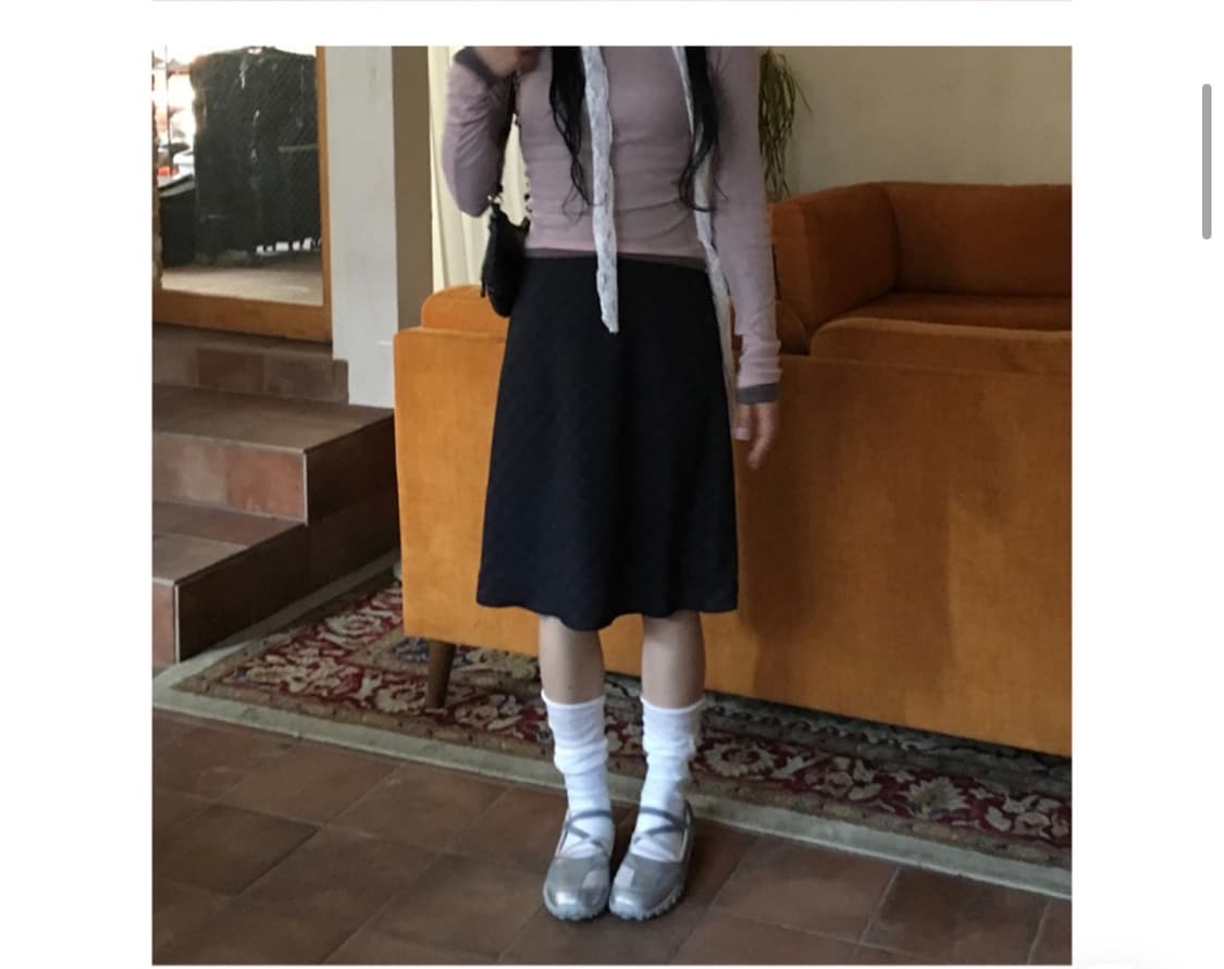 쉬폰 밴딩 체크 미디 스커트 챠콜 상품이미지1