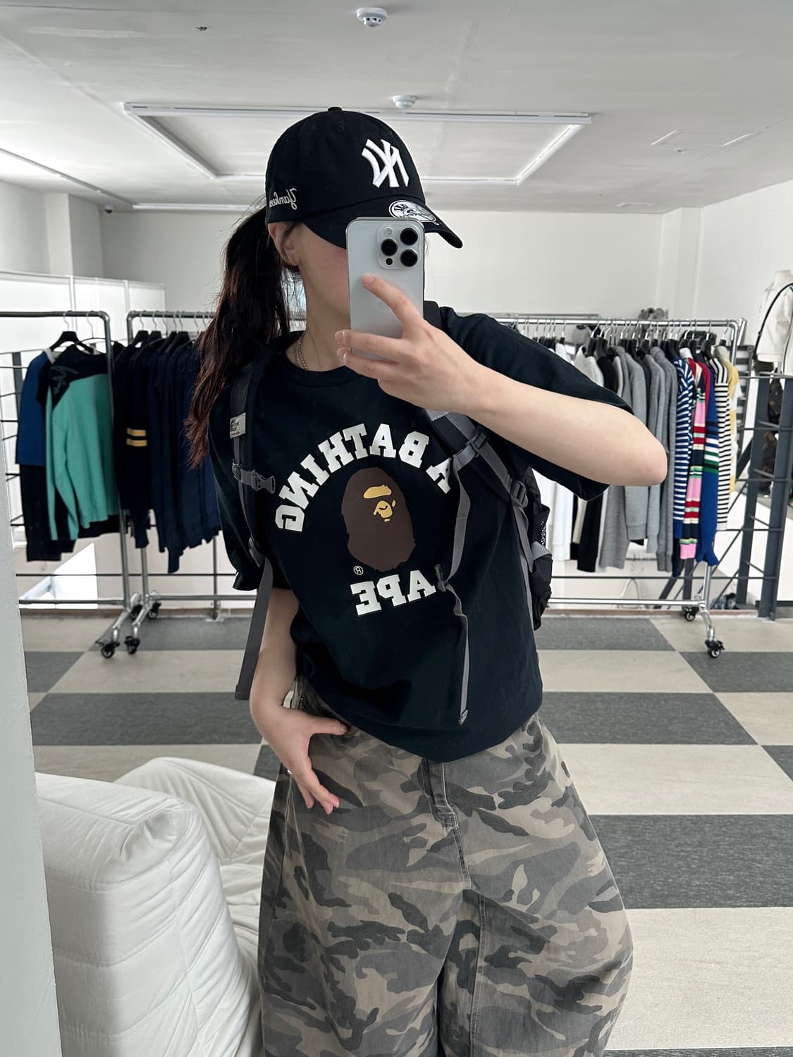 베이프 블랙 컬리지 반팔 티셔츠  상품이미지2