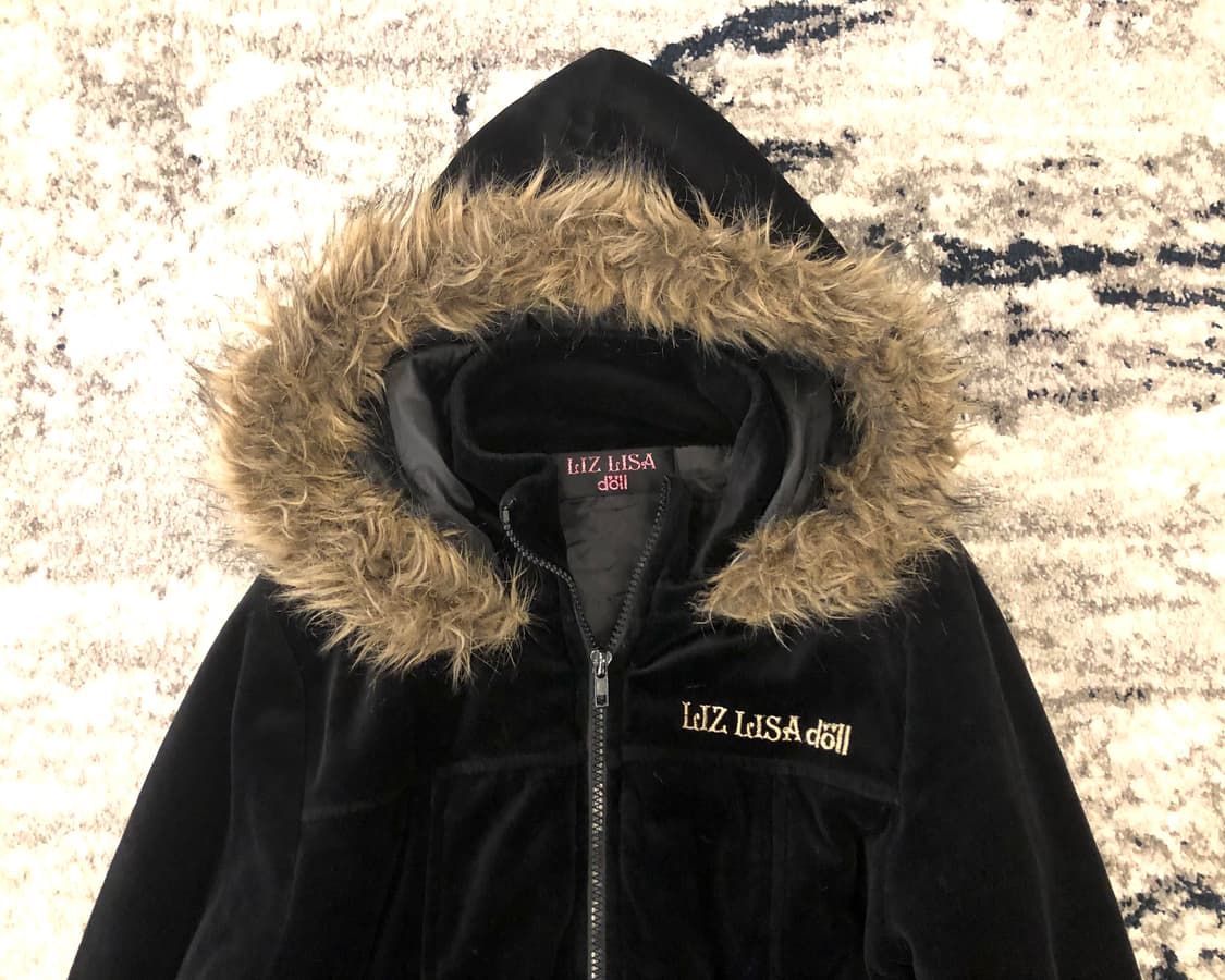 LIZ LISA doll 리즈 리사 벨벳 금장 퍼 후디 패딩 상품이미지3