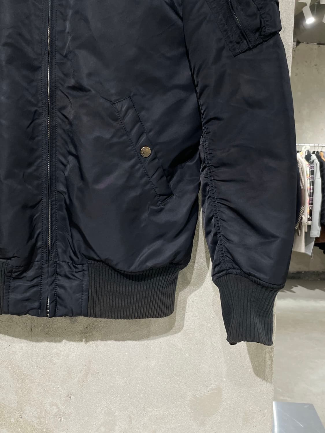 알파 인더스트리 블랙 ma-1 나일론 봄버 자켓 상품이미지5