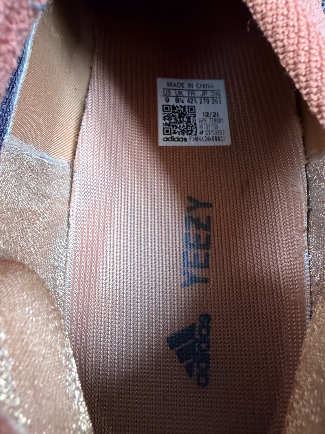 아디다스 이지 니트 러너 '스톤 카본 Adidas Yeezy Knit 상품이미지4