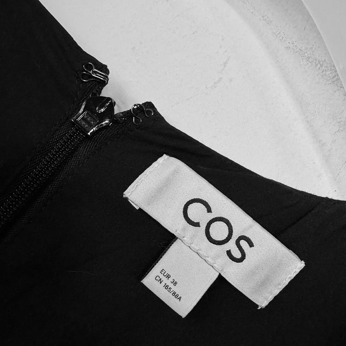 코스 COS 23 브이넥 원피스 상품이미지4