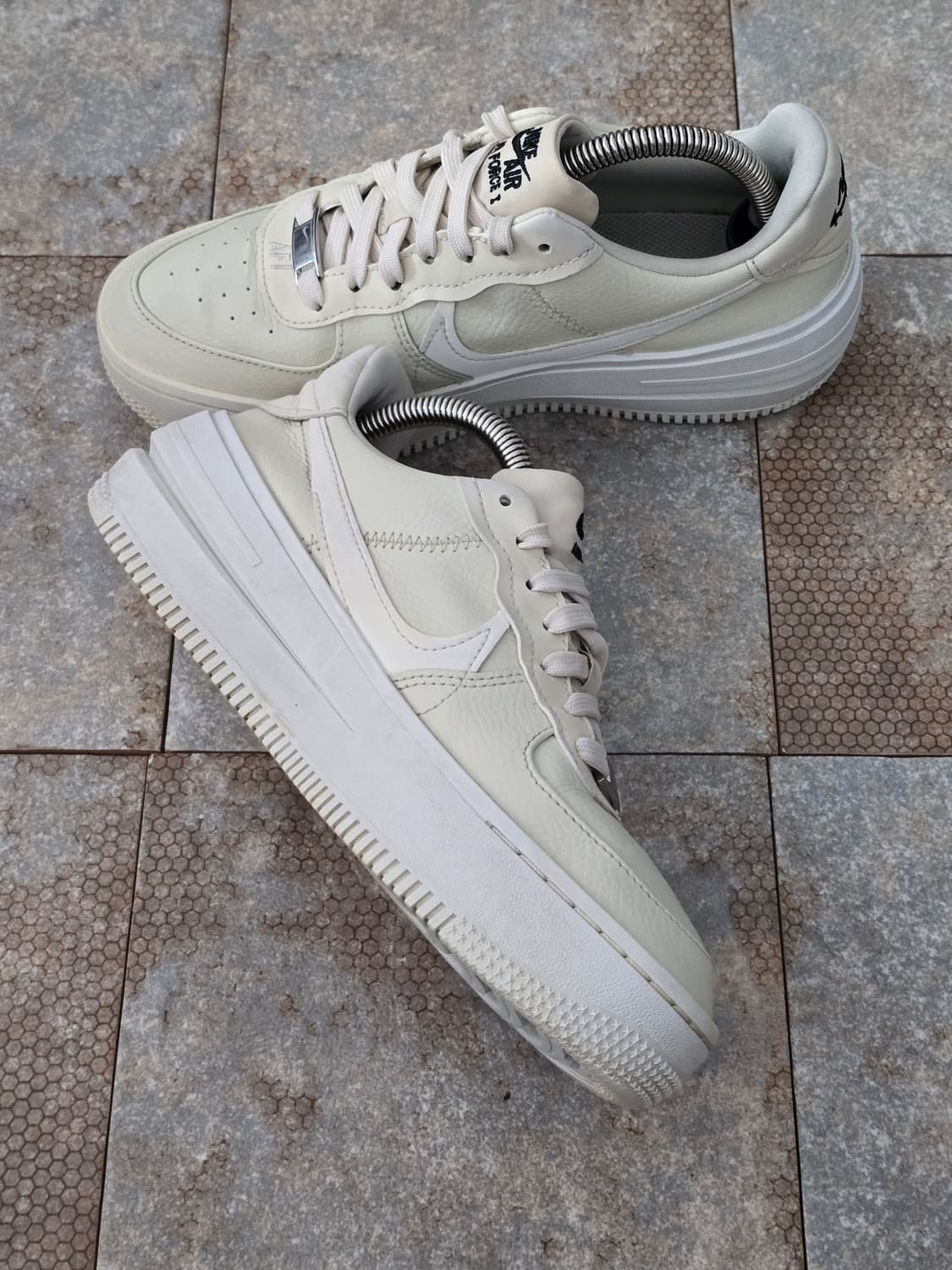 (235)나이키 에어포스 1 플랫폼 베이지 상품이미지4