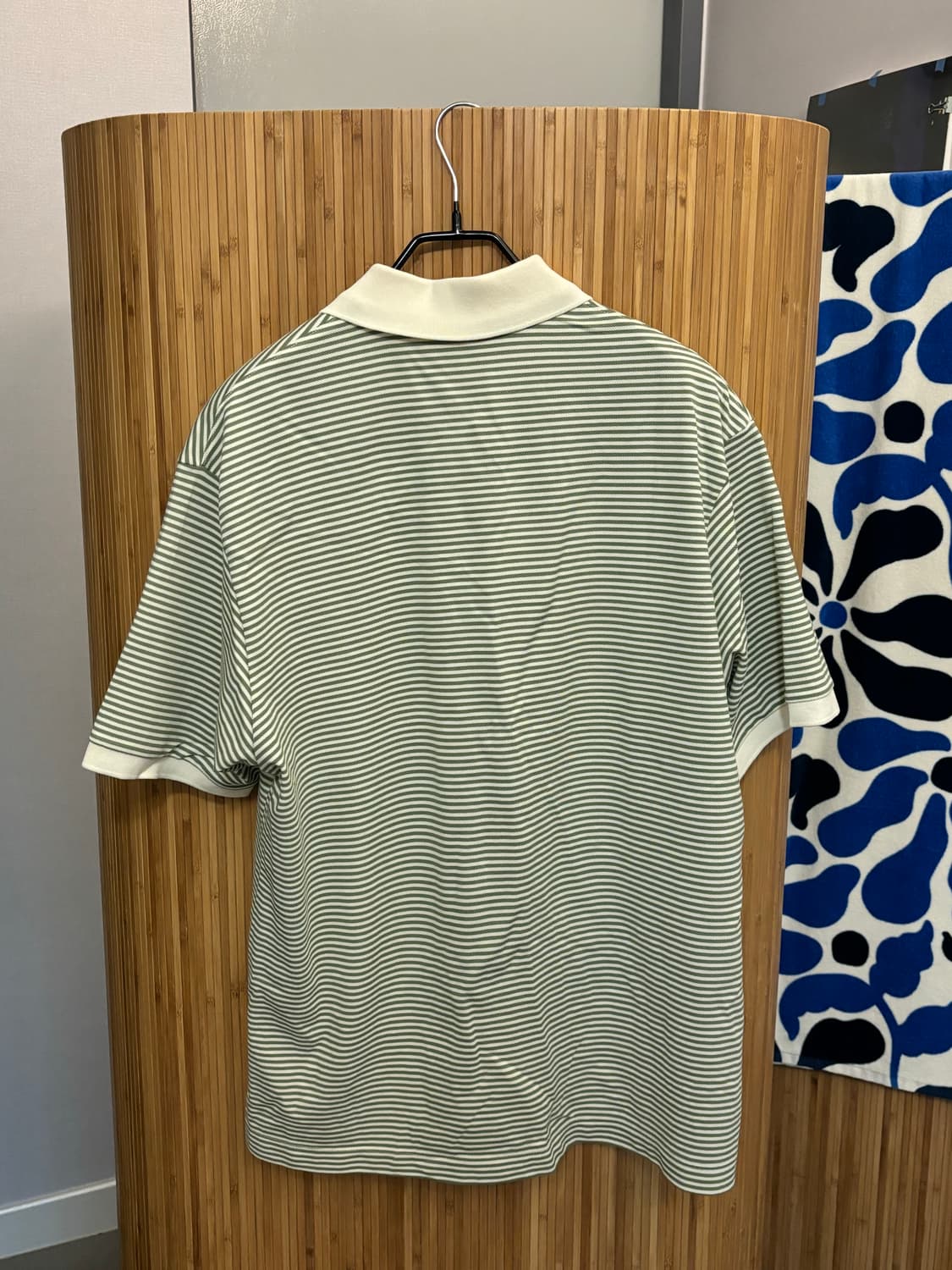 유니클로 JW앤더슨 드라이 피케 스트라이프 폴로셔츠(내로우) 사이즈: L 상품이미지2