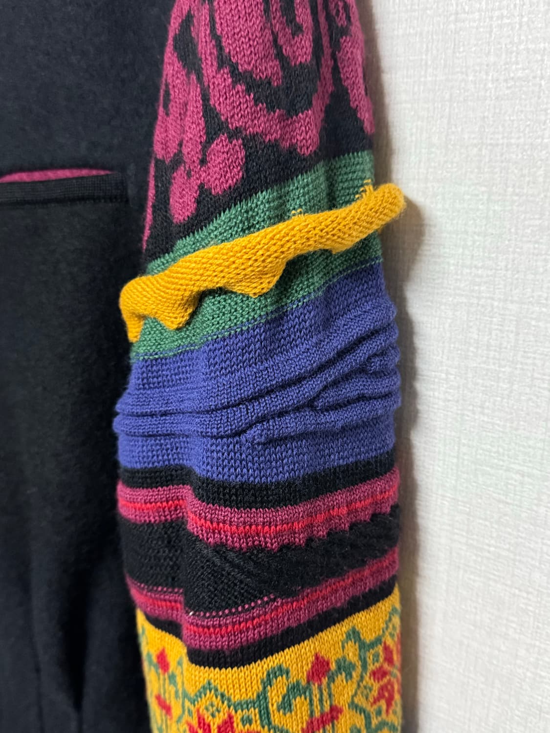 GEIGER 크롭 울 니트 가디건 남여공용 상품이미지4