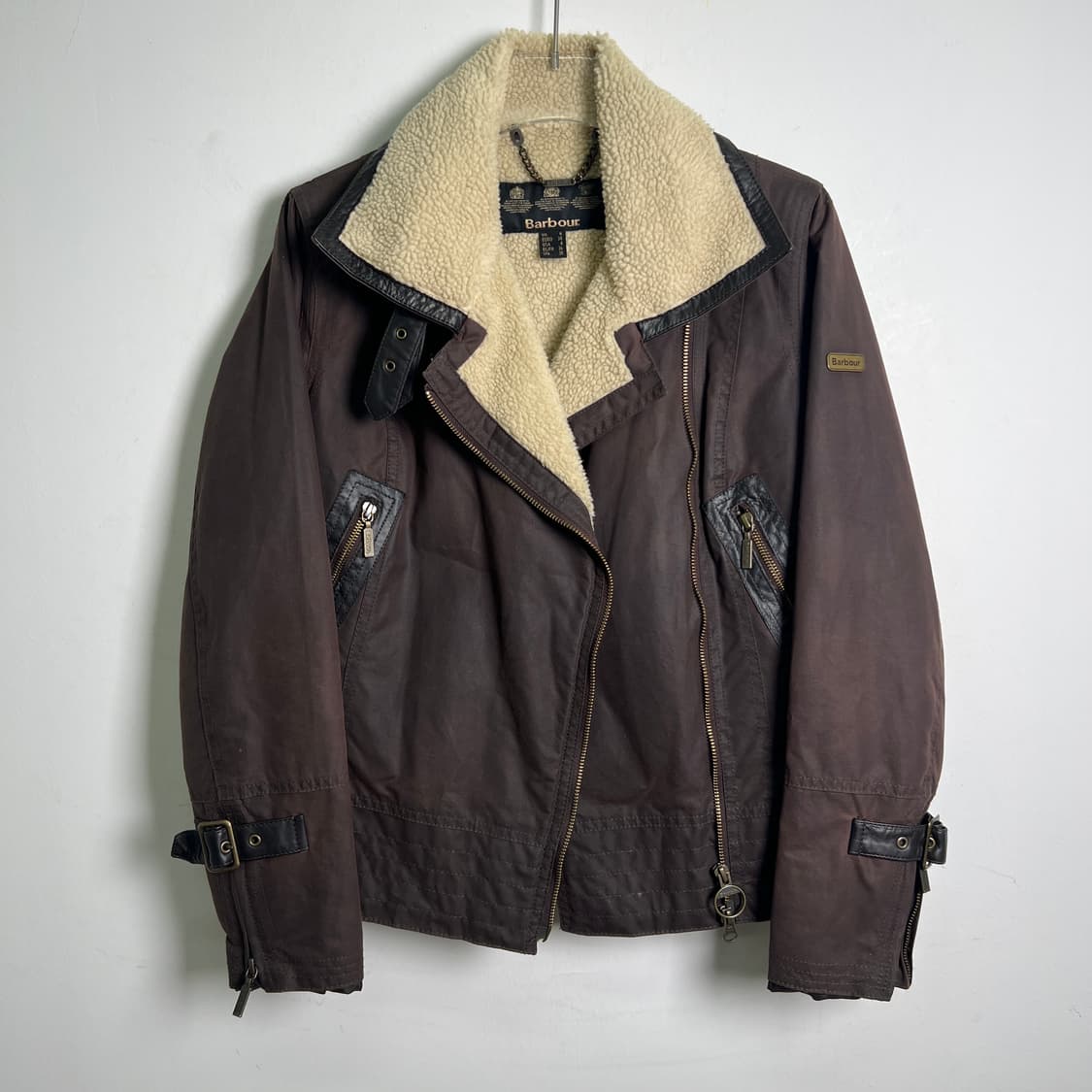 바버 오디넌스 무스탕 왁스 자켓 34 상품이미지4