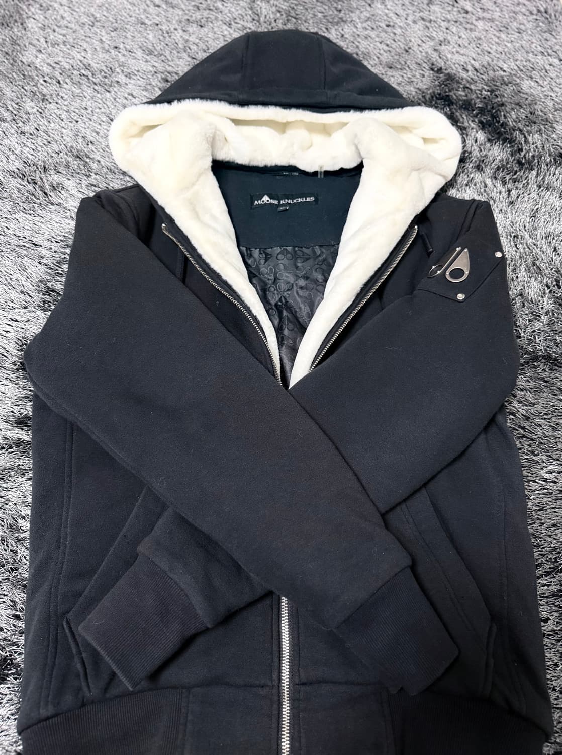 무스너클 버니스웨터 상품이미지1