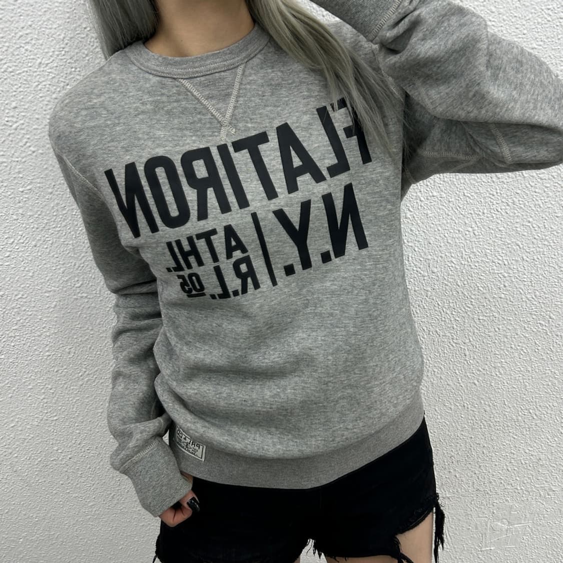 폴로 랄프로렌 블랙 패치로고 그레이 맨투맨 S 상품이미지1