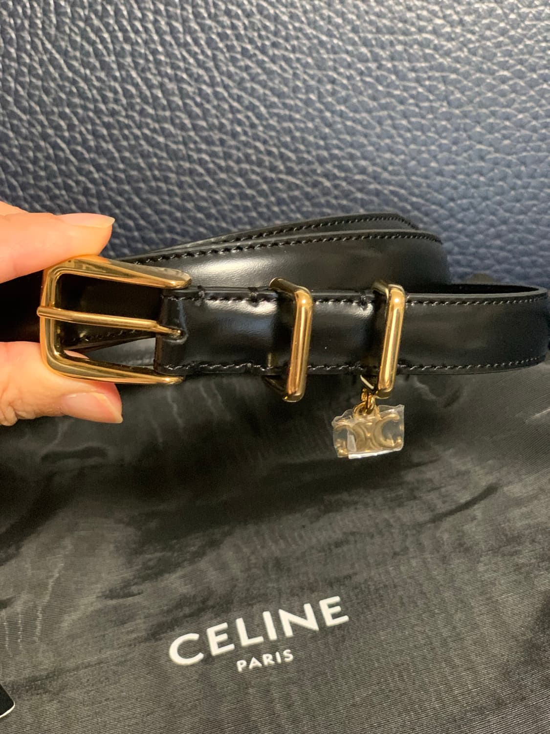 24fw 셀린느 엘레간트 참 벨트 블랙 45bbq3 상품이미지1