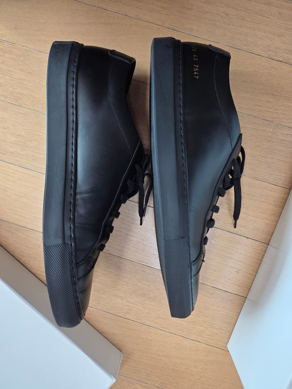 커먼 프로젝트 오리지날 아킬레스 로우 블랙

EU43 팝니다 상품이미지9