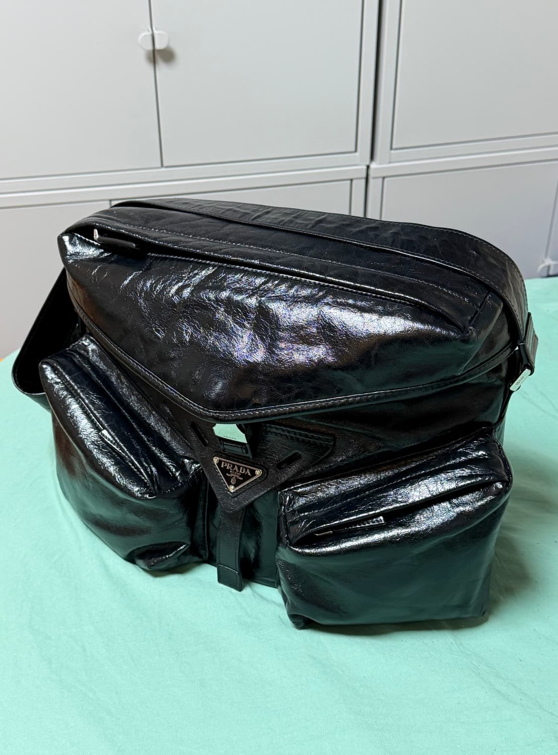 프라다 남성 가죽 크로스백 숄더백 블랙 팝니다 상품이미지1