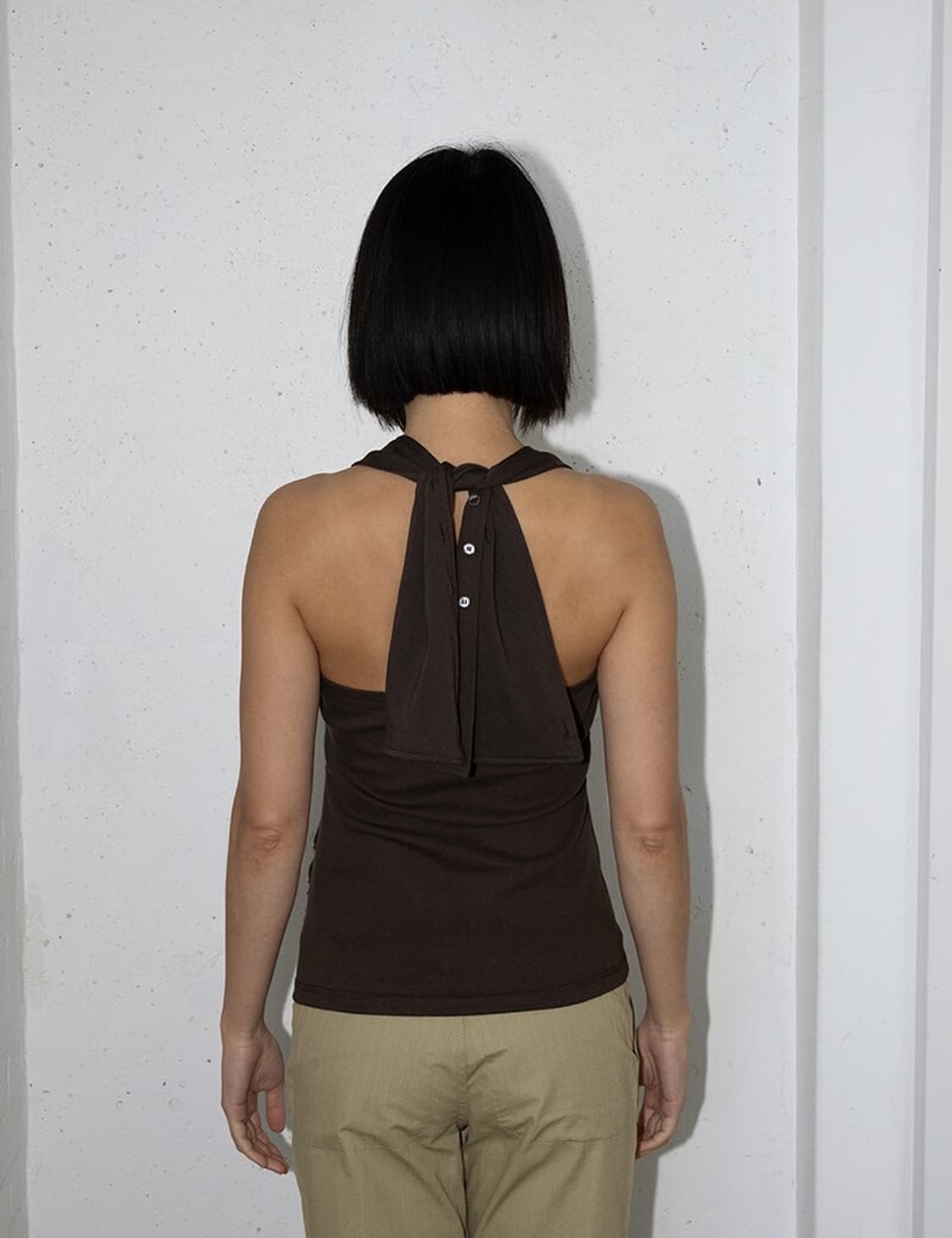 Sula Sleeveless in Cedar Brown 홀터넥 슬리브리스 상품이미지2