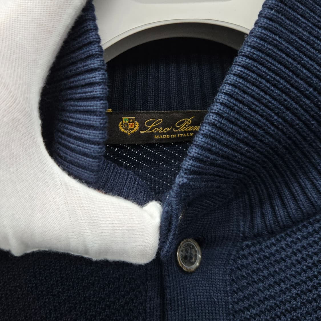 백화점판 / 로로피아나 카라 반집업 니트 48 상품이미지3