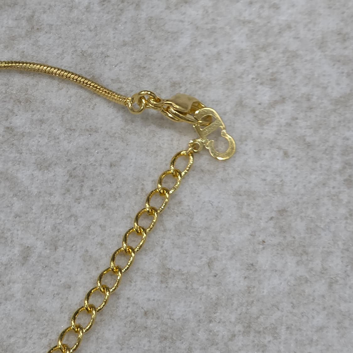 디올 금장 빅 D 로고 목걸이(남녀공용) 상품이미지5