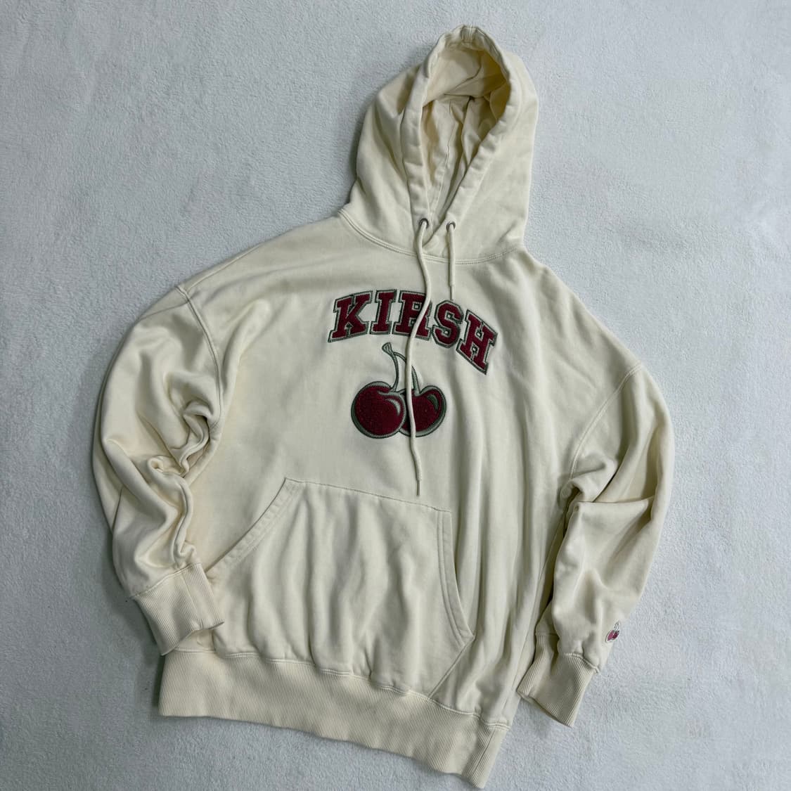 1 키르시 아치 로고 후드티 0406T 상품이미지1