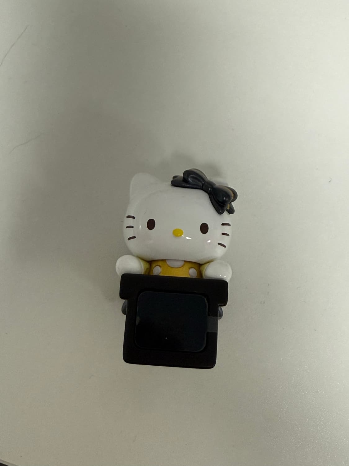 미니소 산리오 헬로키티 히퍼 시크릿 상품이미지1