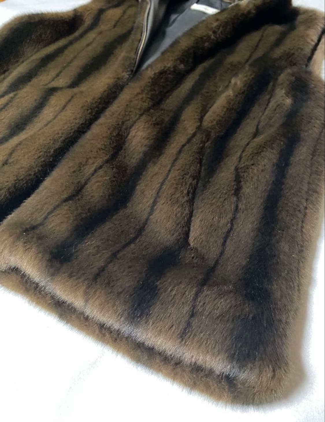 [박지훈님 착용] ernest w baker 24AW 밍크 해링턴 베스트 상품이미지5