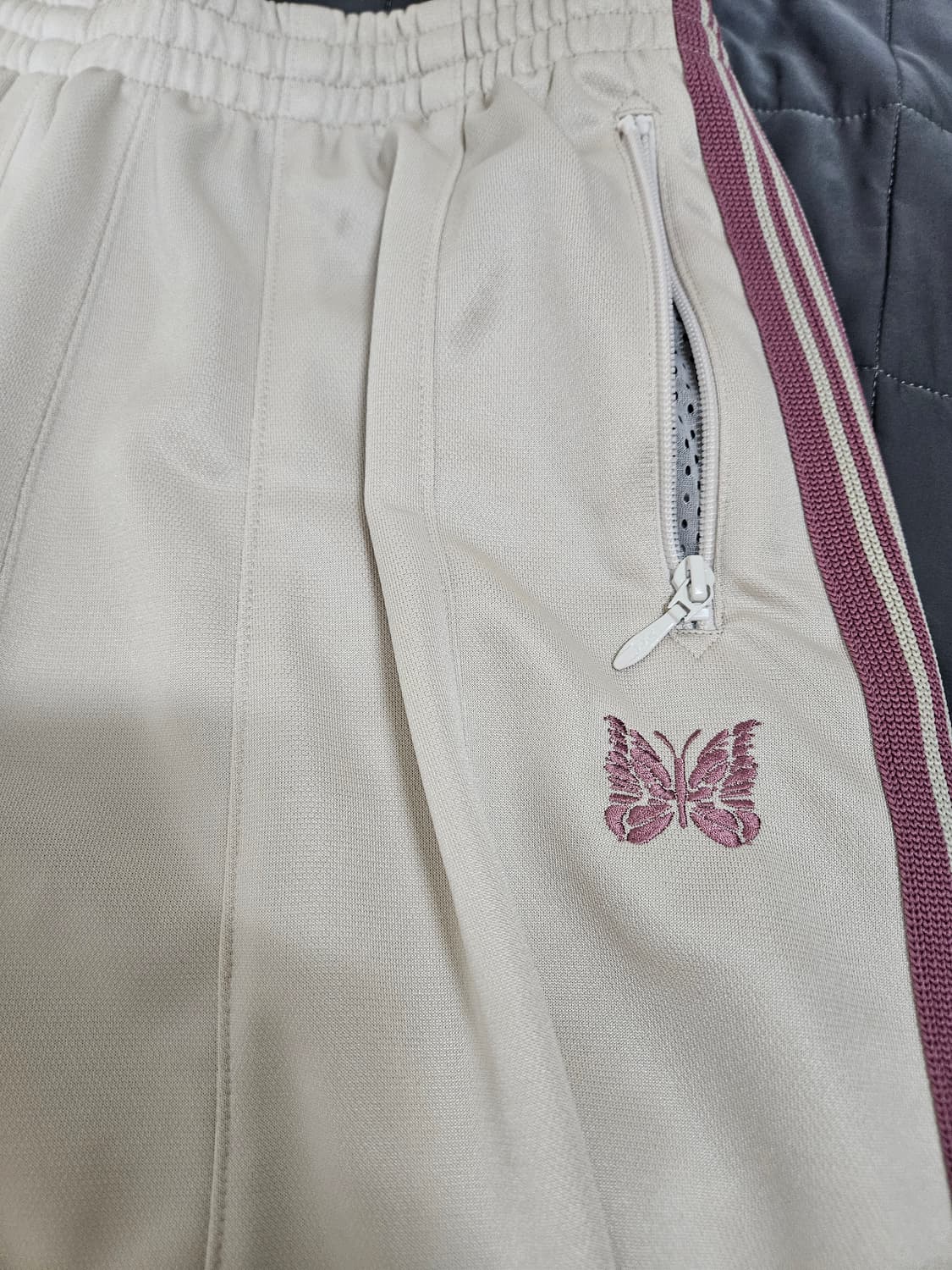 [XS] 니들스(Needles)  HD트랙 팬츠 폴리 스무스 아이보리 상품이미지2