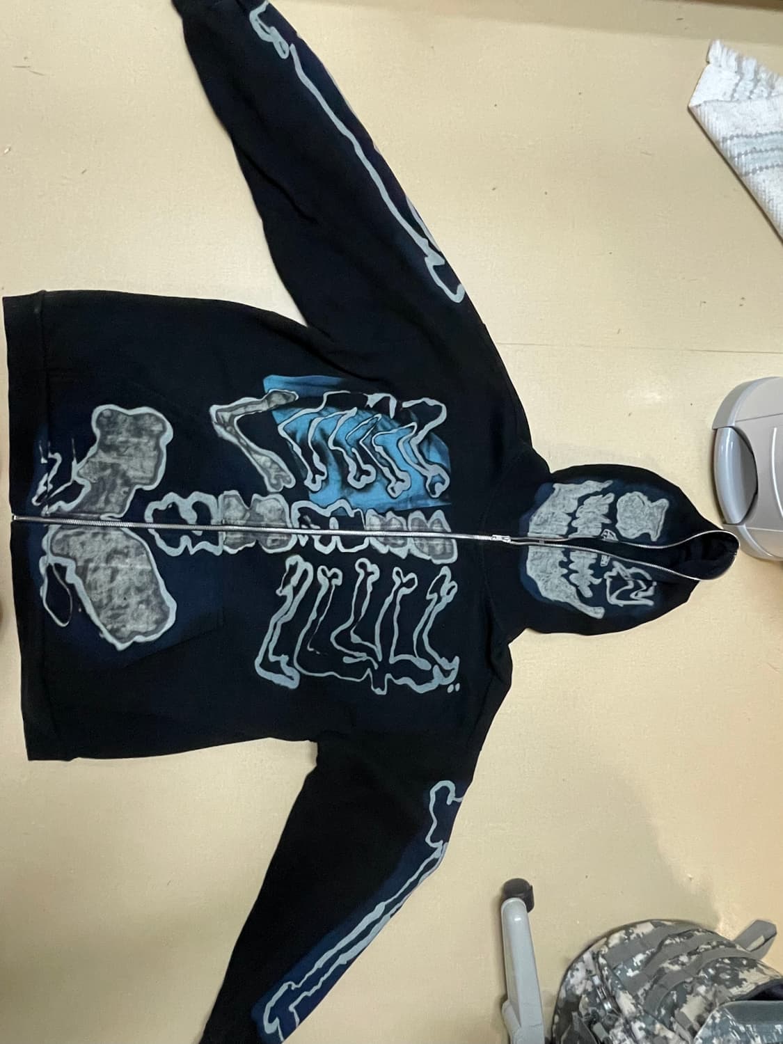 [US XXL] 트래비스 스캇 프라그먼트 스켈레톤 그래피티 후드 집업 상품이미지1