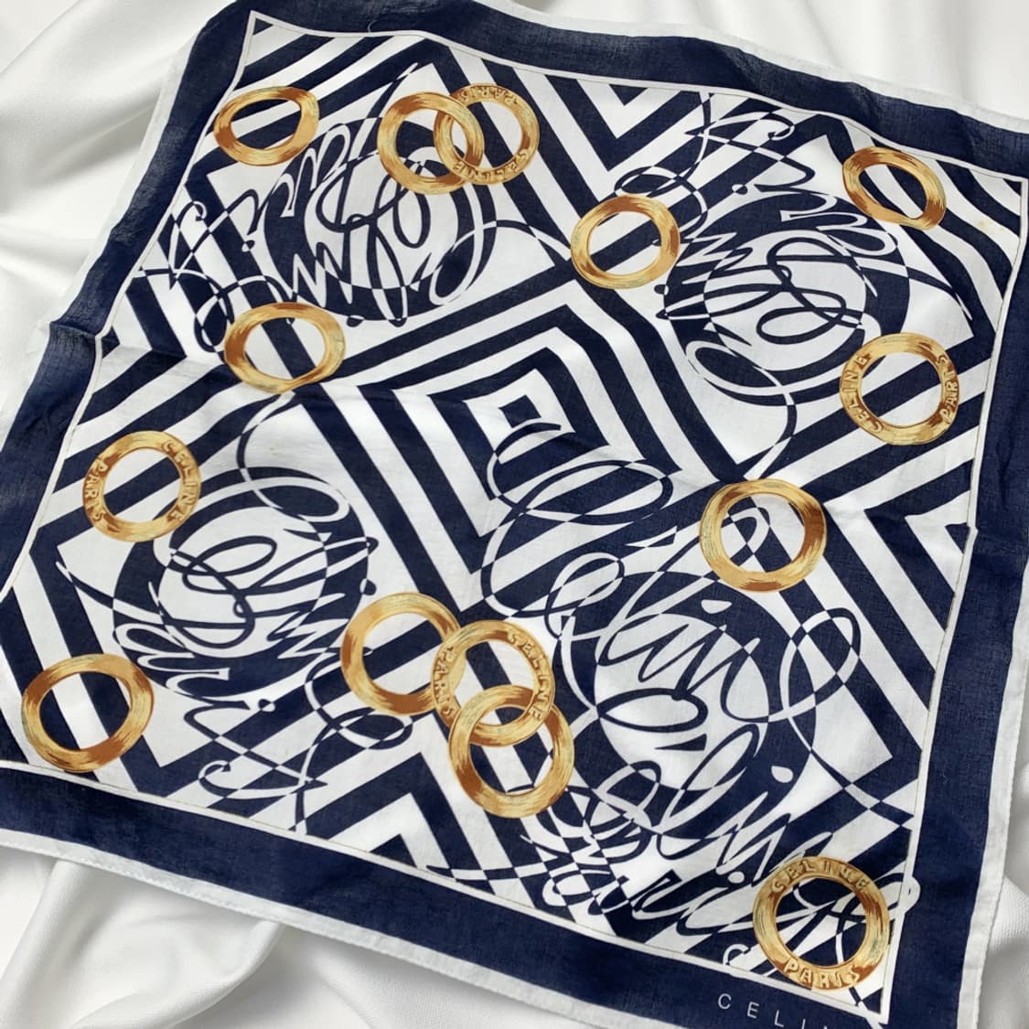 [정품] Celine 셀린느 링 패턴 빈티지 쁘띠스카프 손수건 상품이미지1