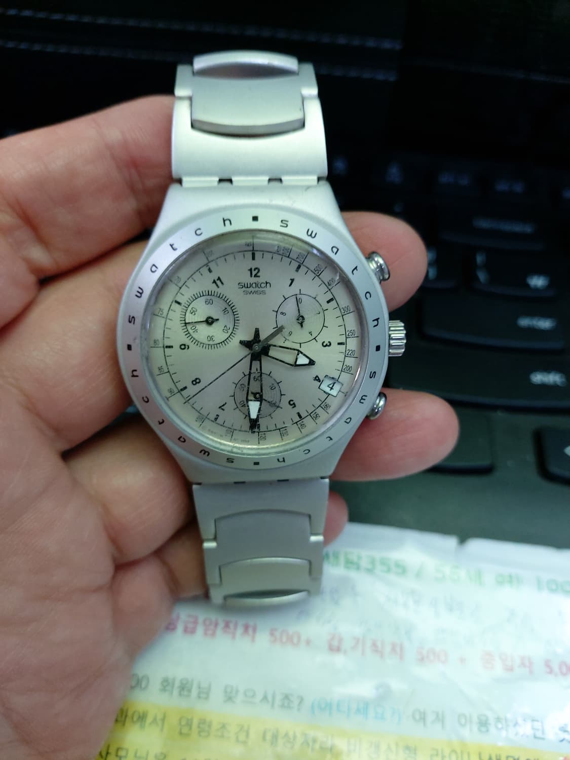 깔끔한 디자인의 스와치  상품이미지2