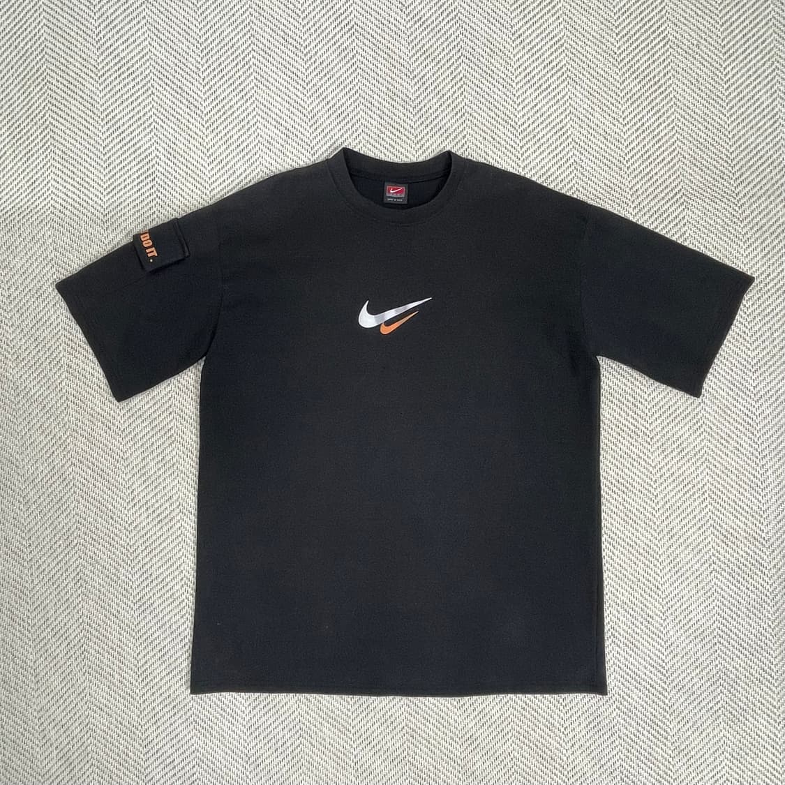 나이키 블랙 스우시 반팔 티셔츠 XL 상품이미지1