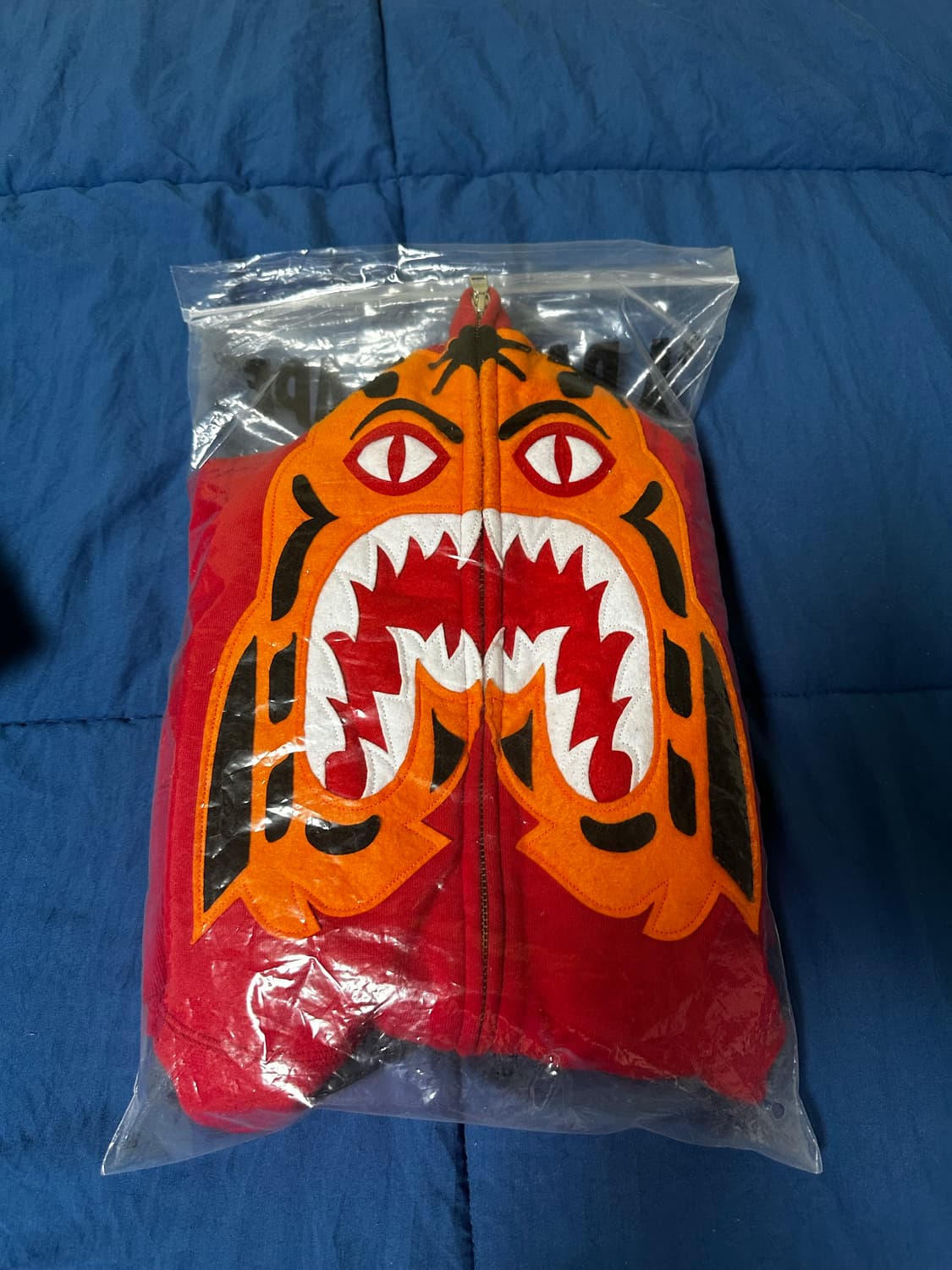 Bape Tiger Shark Two-way Hood Zip-Up 상품이미지2