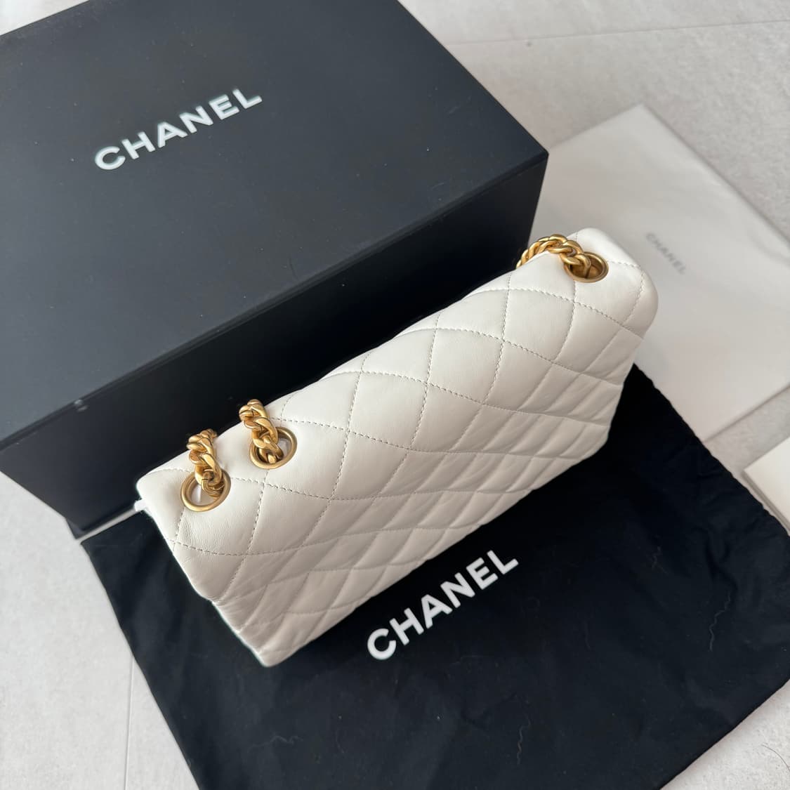 샤넬 클래식 시즌 플랩백 AS3609 상품이미지5