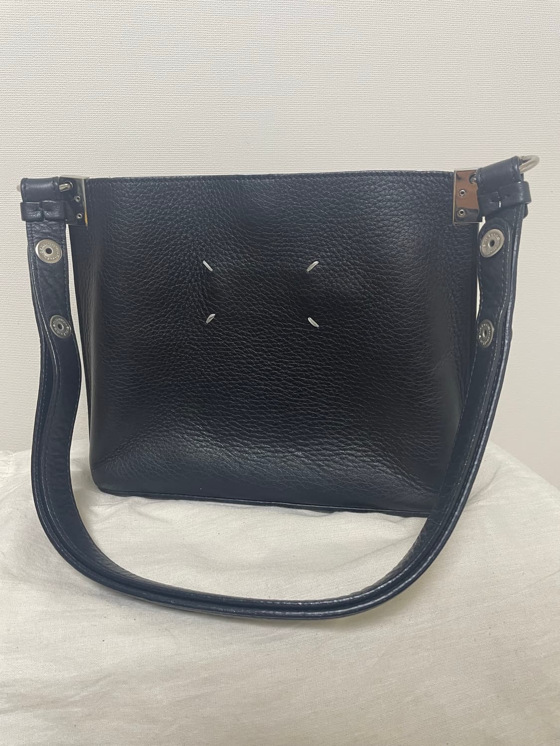 마르지엘라 숄더백 상품이미지1