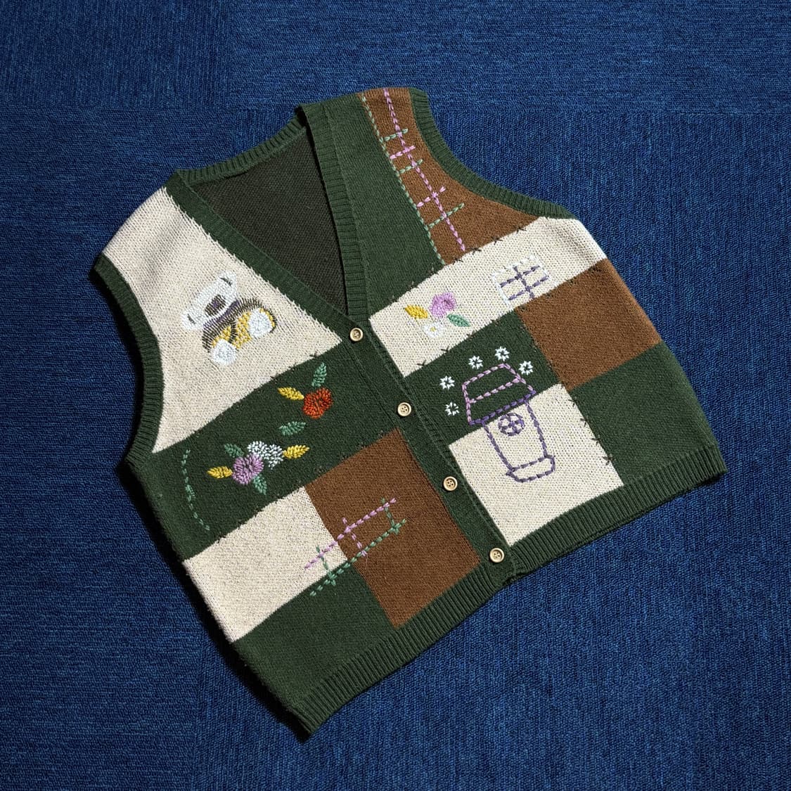 빈티지 꽈배기 니트 자수 조끼 상품이미지1