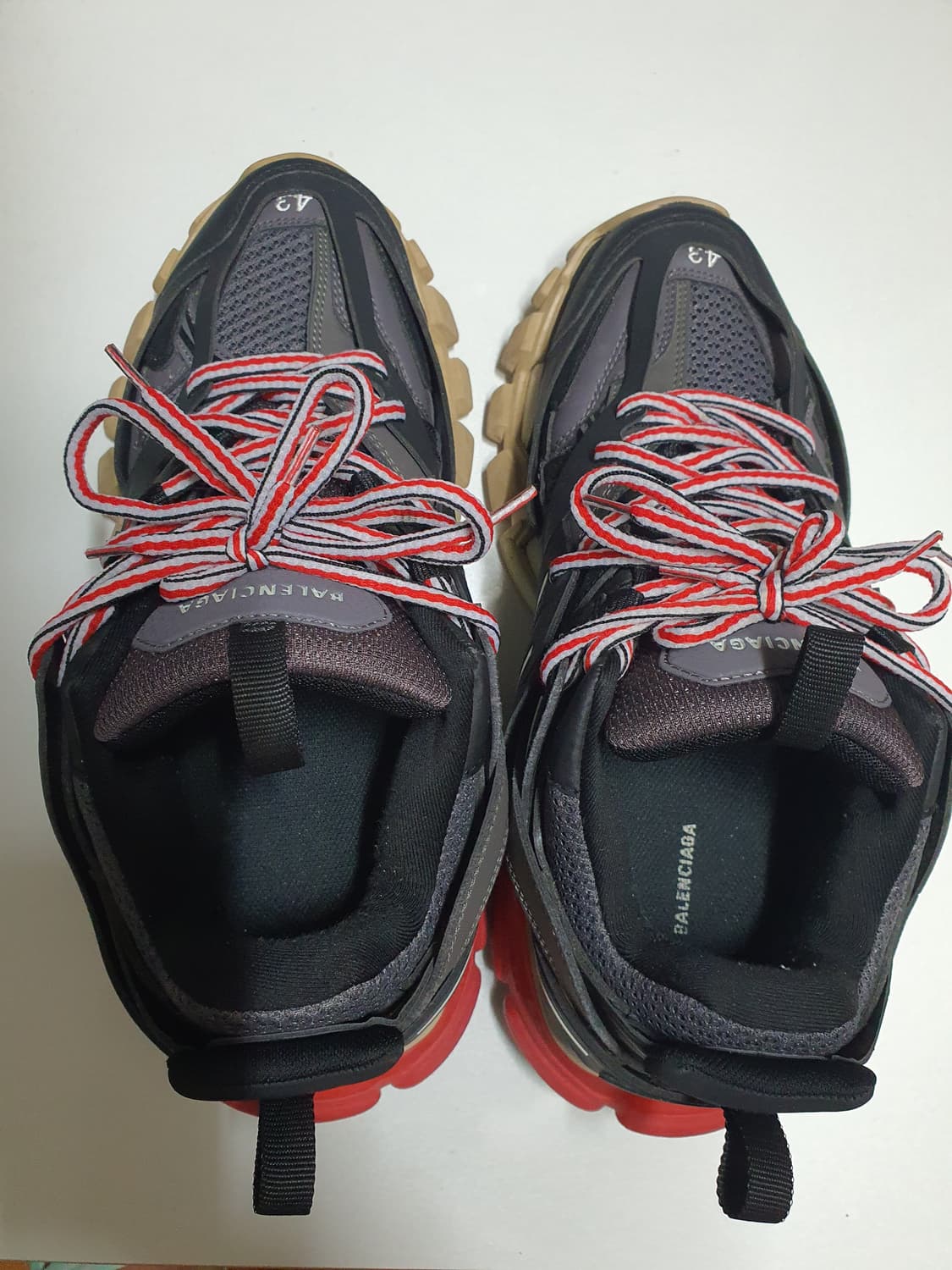 발렌시아가 트랙 43 상품이미지4