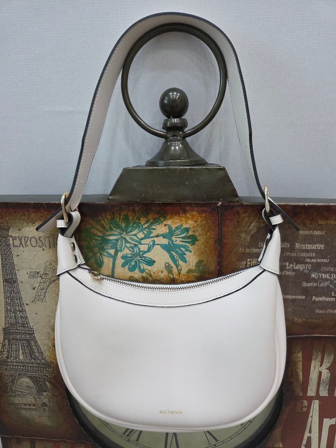 에크릿 하프문솔더백 상품이미지1